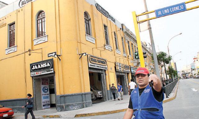 Empresa vinculada a fujimorista Julio Gagó gana varios contratos con el Estado entre el 2011 y 2012