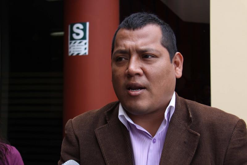 Gobernador cuestiona a Benítez por defender y no fiscalizar al GRA