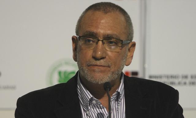Augusto Álvarez Rodrich: Negocios y corrupción siguen caminando juntos.