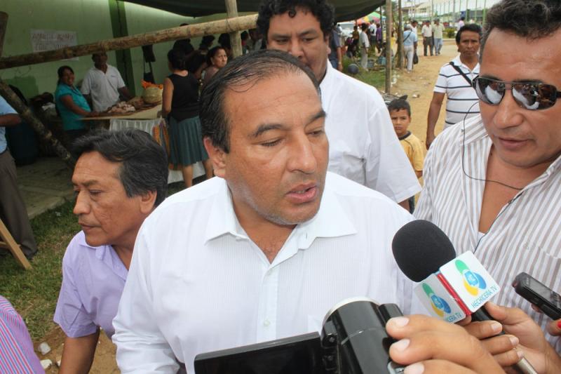 Presidente regional de Tumbes denuncia a vicecontralor general