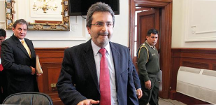 Jiménez revela que hay 20 mil casos de corrupción en todas las regiones del país Jiménez revela que hay 20 mil casos de corrupción en todas las regiones del país