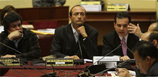 Aprueban proyecto que propone duplicar inhabilitación de funcionarios corruptos