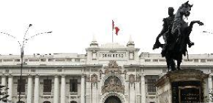 Congreso oficializó promulgación de Ley de Presupuesto para el año 2014