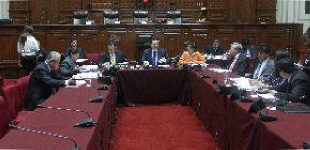 Prohibirían reelección inmediata de autoridades regionales y municipales