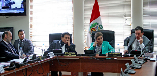 Aprueban proyecto de ley que prohíbe reelección de presidentes regionales