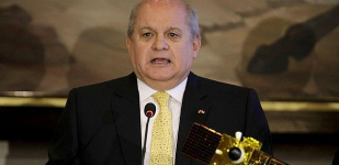 Cateriano sobre satélite: ‘Estábamos acostumbrados a comprar lo barato’