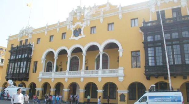 Municipalidad limeña está en quiebra por deudas