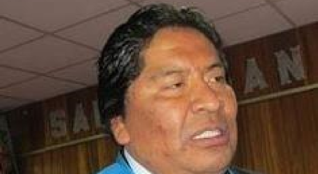 Solicitan captura internacional para exalcalde de Juliaca y ocho funcionarios