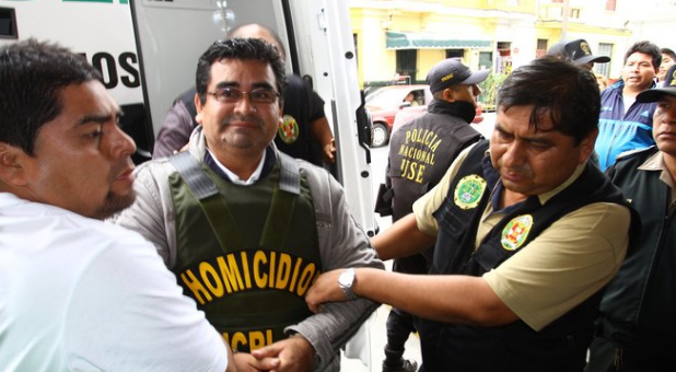 César Álvarez: 20 empresas falsearon información en su gestión César Álvarez: 20 empresas falsearon información en su gestión