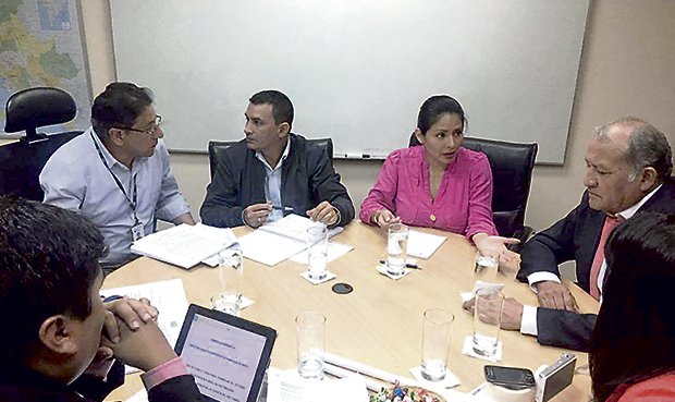 Piden postergar licitación de la represa Paltuture