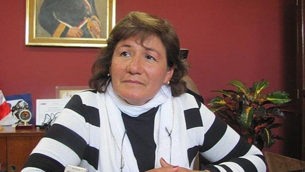 Piura: Ordenan la captura de exalcaldesa Violeta Ruesta y seis exfuncionarios