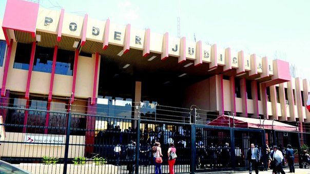 Sentencian a exalcalde a 4 años de prisión suspendida por entrega de bonos S/ 6 mil