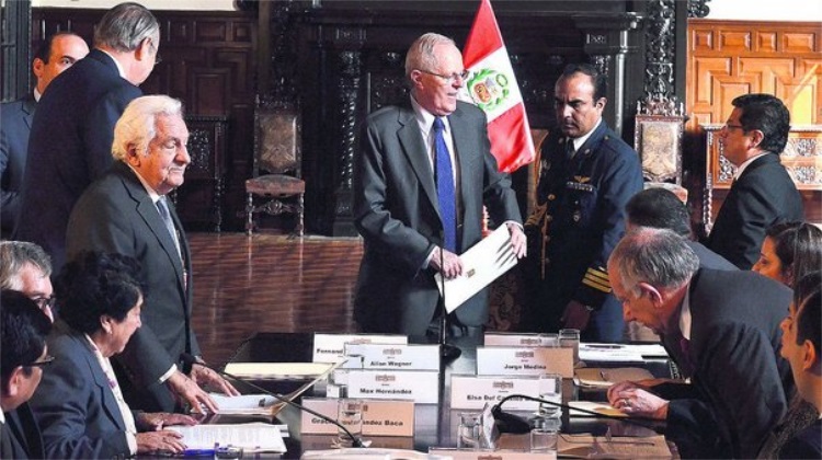 El Ejecutivo pone en marcha comisión anticorrupción