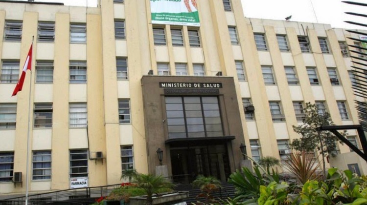 Asesores de la ministra de Salud son acusados por actos de corrupción