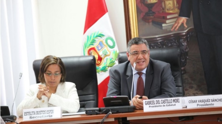Presidente Ejecutivo de EsSalud presenta plan anticorrupción