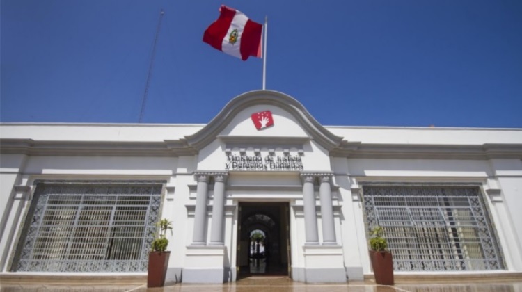 Proponen modificación constitucional para imprescriptibilidad de delitos de corrupción