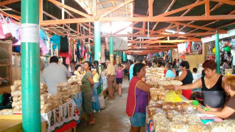 Comerciantes se oponen a que empresa sancionada por OSCE construya mercado central de Moyobamba