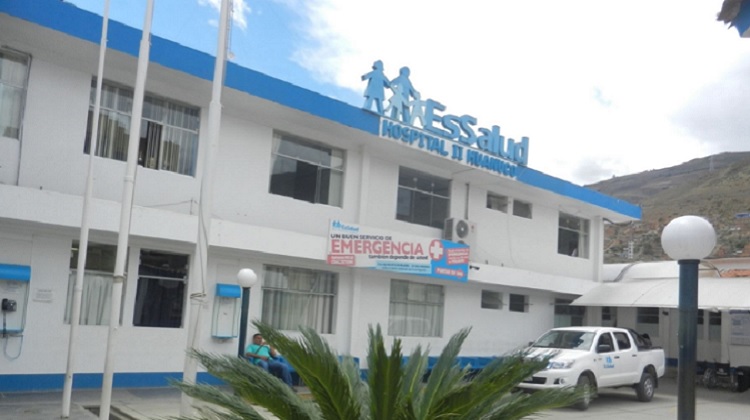 Detectan presuntas irregularidades en contrataciones de Essalud entre 2008 y 2014