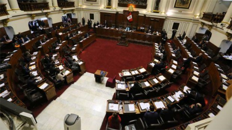 Imprescriptibilidad por corrupción se definirá en diciembre