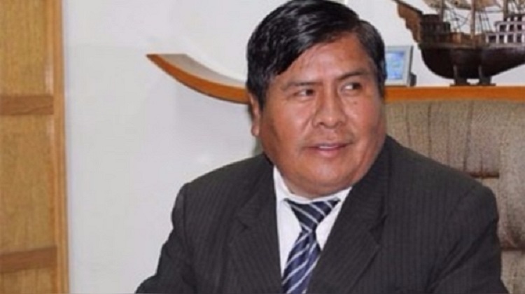 Fiscalía investigará a gobernador regional de Puno por negociación incompatible