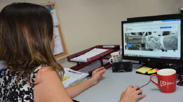 Aprueban nuevas reglas para contratación a través de catálogos electrónicos