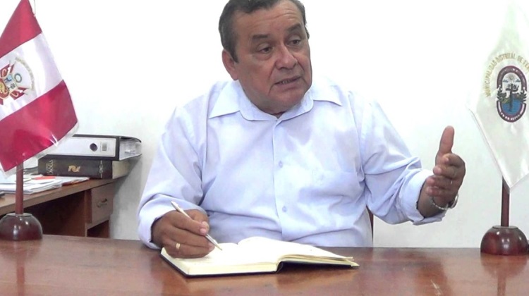 Denuncian al Alcalde Del Distrito de Fernando Lores