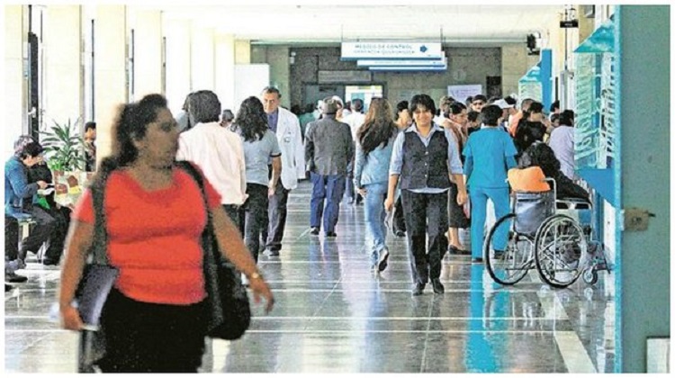 Essalud no responde por proceso de compra de equipos de rayos X con aparentes irregularidades