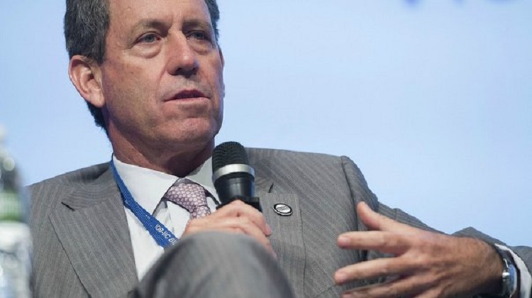 Thorne afirma que se pondrán candados institucionales a las adendas