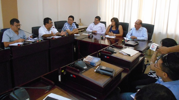 Consejo Regional de Piura se opone a pedidos de adjudicaciones directas