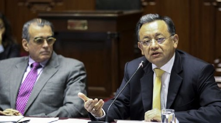 Contralor Alarcón: “No voy a renunciar y me someteré a investigación del Congreso”