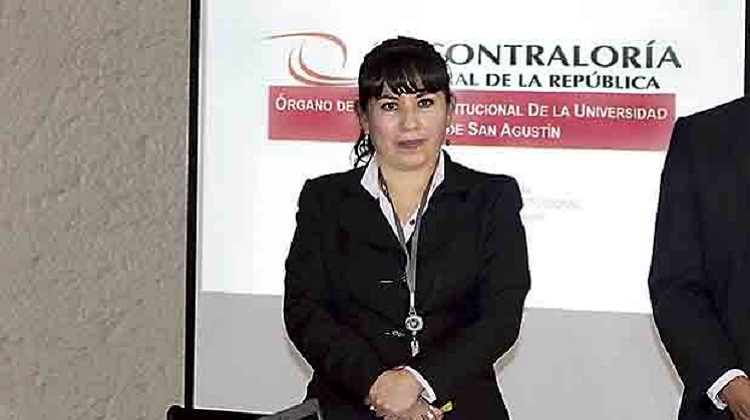 Prima de Contralor dejó de ser la jefa de la Oficina de Control Interno de la UNSA