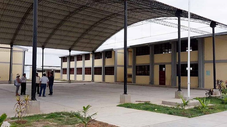 Sullana: denuncian a responsables de construcción de colegio José Hildebrando Castro Pozo