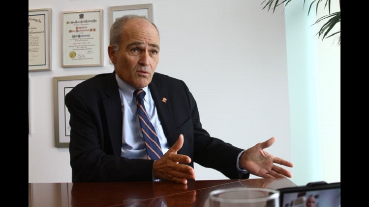 “En el proceso de reconstrucción hay que comprarle a la industria nacional”