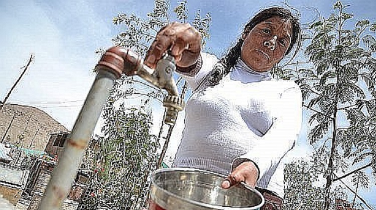 Gobiernos locales reciben S/ 249 millones para obras de saneamiento urbano y rural