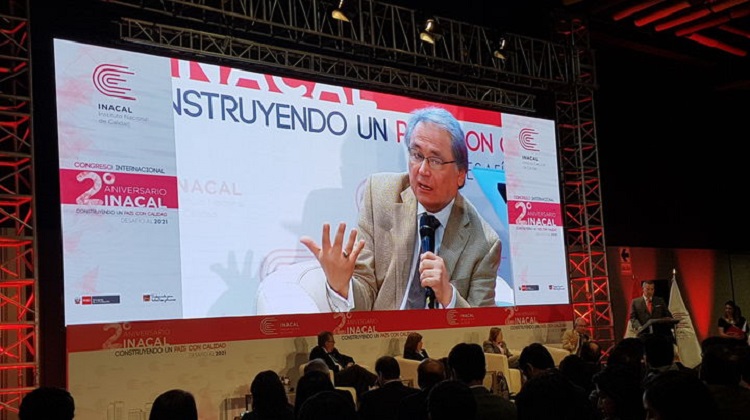 Muchas empresas no tienen compromiso para erradicar la corrupción, dice Albán