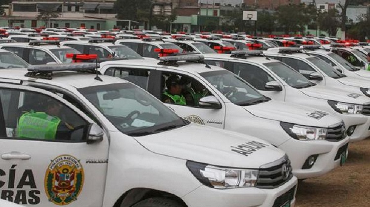 Contraloría advierte sobrevaloración de 871 mil dólares en compra de patrulleros
