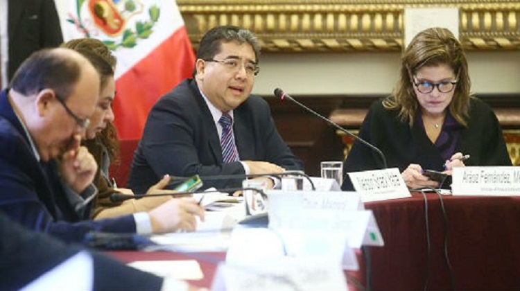 Contraloría propondrá mecanismo para reducir adendas en concesiones de infraestructura