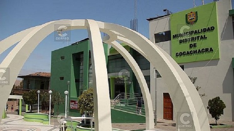 En Cocachacra compran paneles pero no lo instalan hace 10 meses