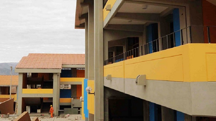 Iniciarán denuncia formal por irregularidades en obra educativa
