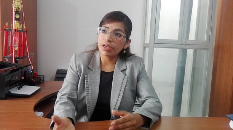 Consejera Pariona denuncia presunto direccionamiento de compras para obra de institución educativa