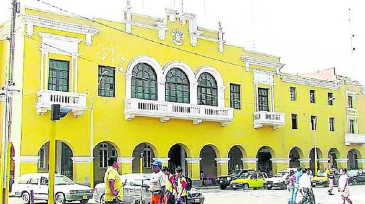 Denuncia penal por irregular licitación en Parcona