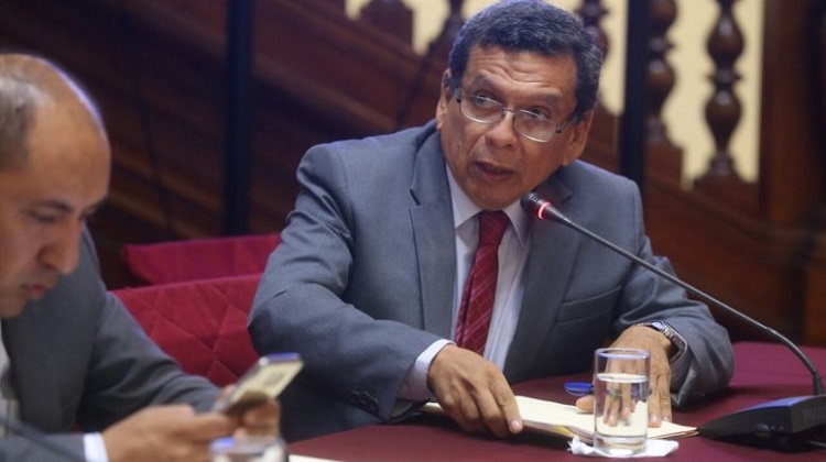 Congresista Cevallos: “Es una burla para el Estado que se vuelva a contratar con Viviana”