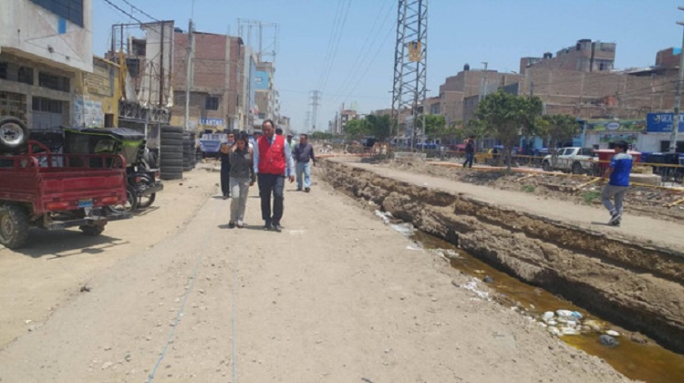 Contraloría interviene por obra de saneamiento paralizada en José Leonardo Ortiz