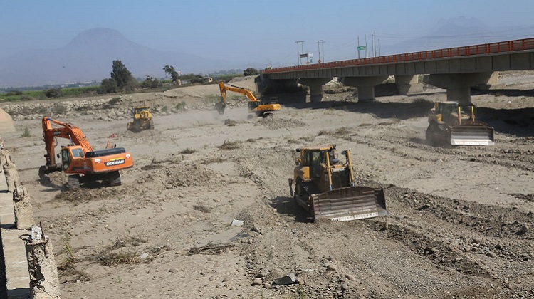 Minagri invierte S/ 800 millones en obras de prevención en la costa