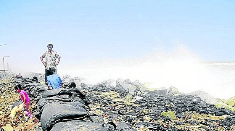 Tecnología coreana para recuperar playas del litoral costero