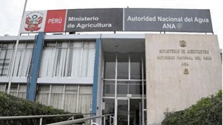 Pasco Contraloría advirtió riesgos en la adquisición de ambulancias