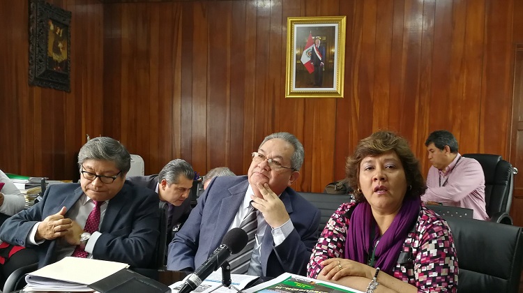Funcionarios de Ministerio de Agricultura se defienden por presuntos actos de corrupción en