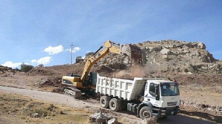 Puno: Intentan contratar empresas sin experiencia para carreteras de Puno