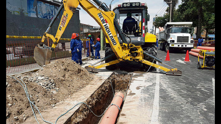 Contraloría investiga deficiencias en obras viales
