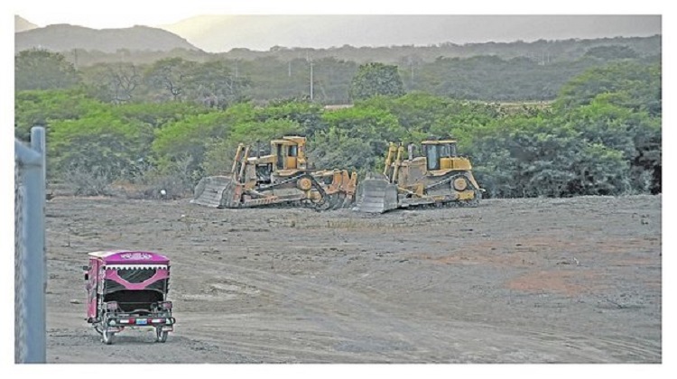 Denuncian retraso en trabajos del río Olmos, cuyo plazo venció hace 20 días